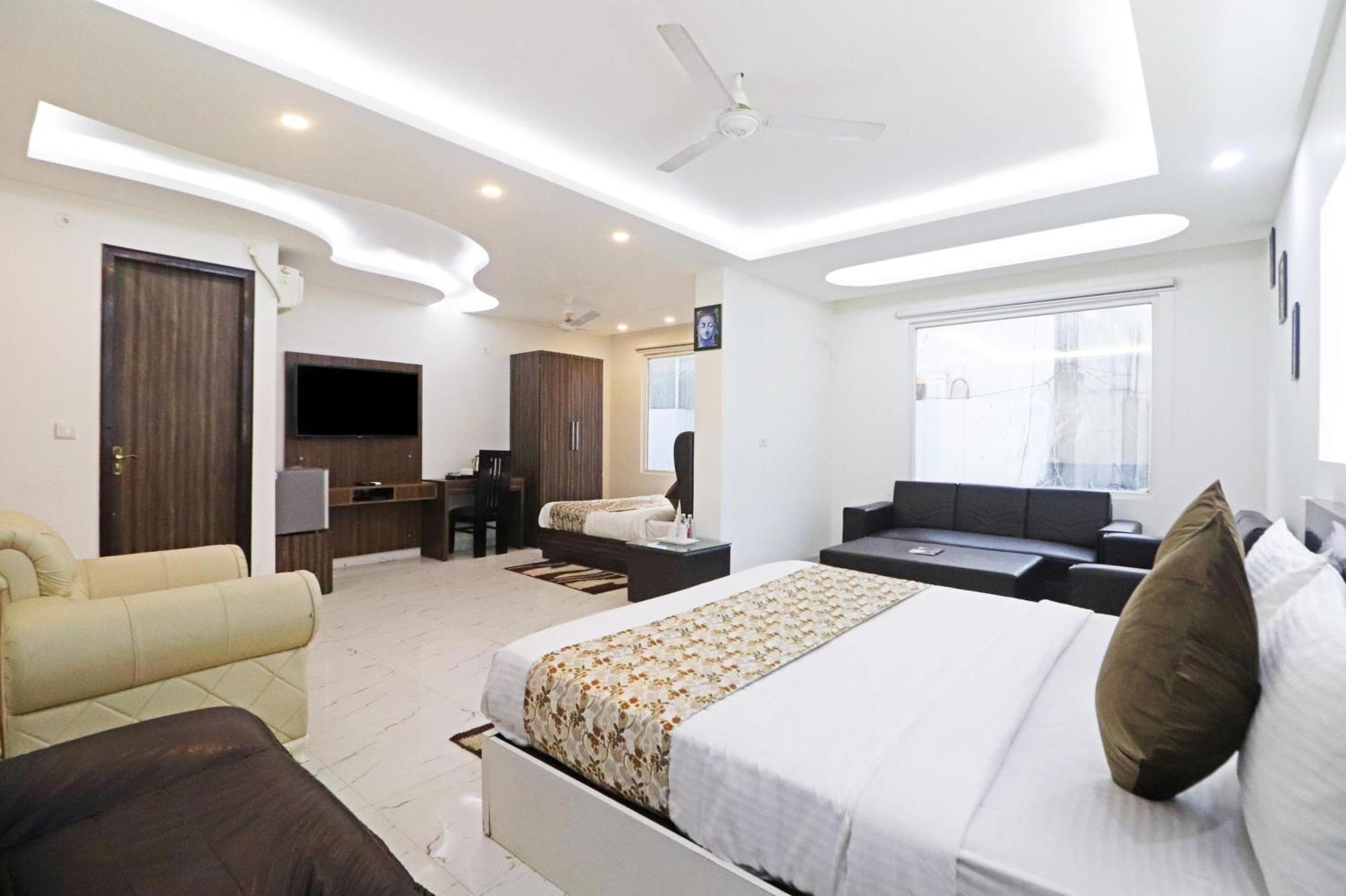 Hotel Mayda Prime Near Delhi Airport Нью-Дели Экстерьер фото